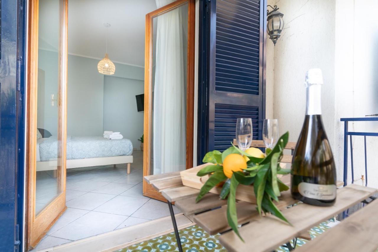 Sorrento Hidden Garden & Rooms מראה חיצוני תמונה