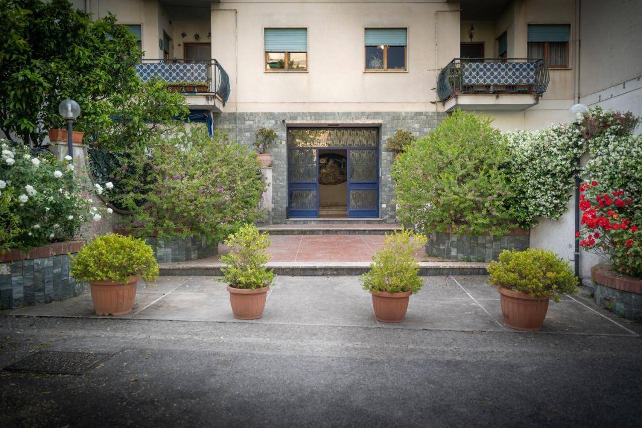 Sorrento Hidden Garden & Rooms מראה חיצוני תמונה