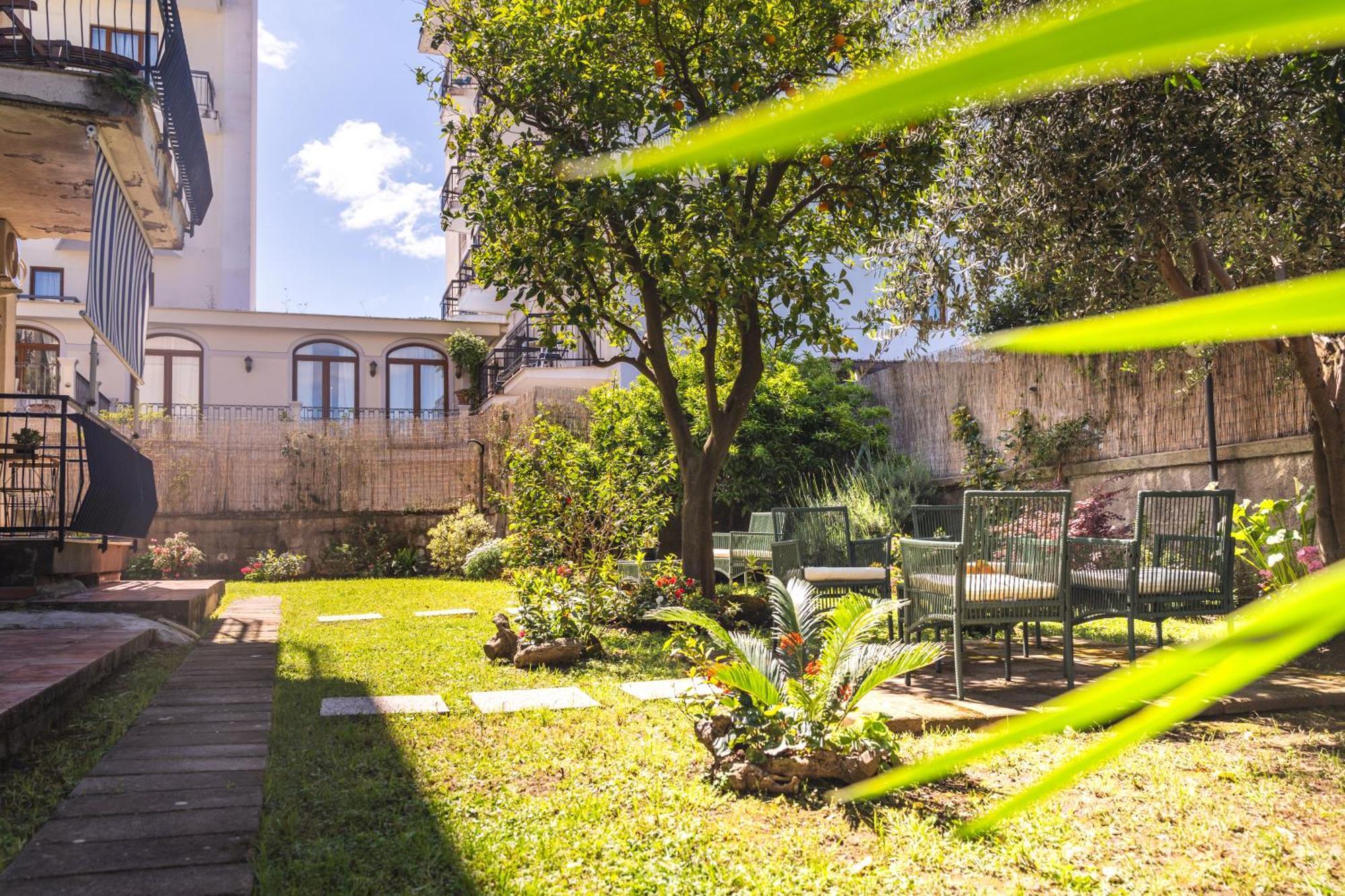 Sorrento Hidden Garden & Rooms מראה חיצוני תמונה